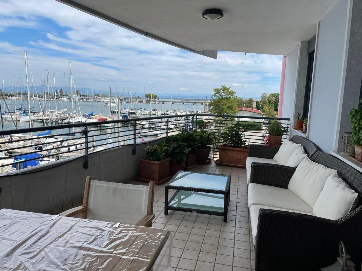Costa Azzurra Apartment Grado Ngoại thất bức ảnh