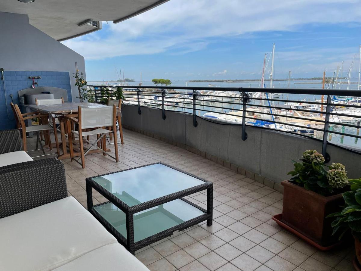 Costa Azzurra Apartment Grado Ngoại thất bức ảnh