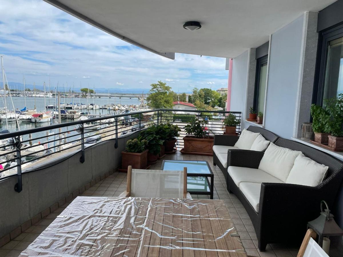 Costa Azzurra Apartment Grado Ngoại thất bức ảnh