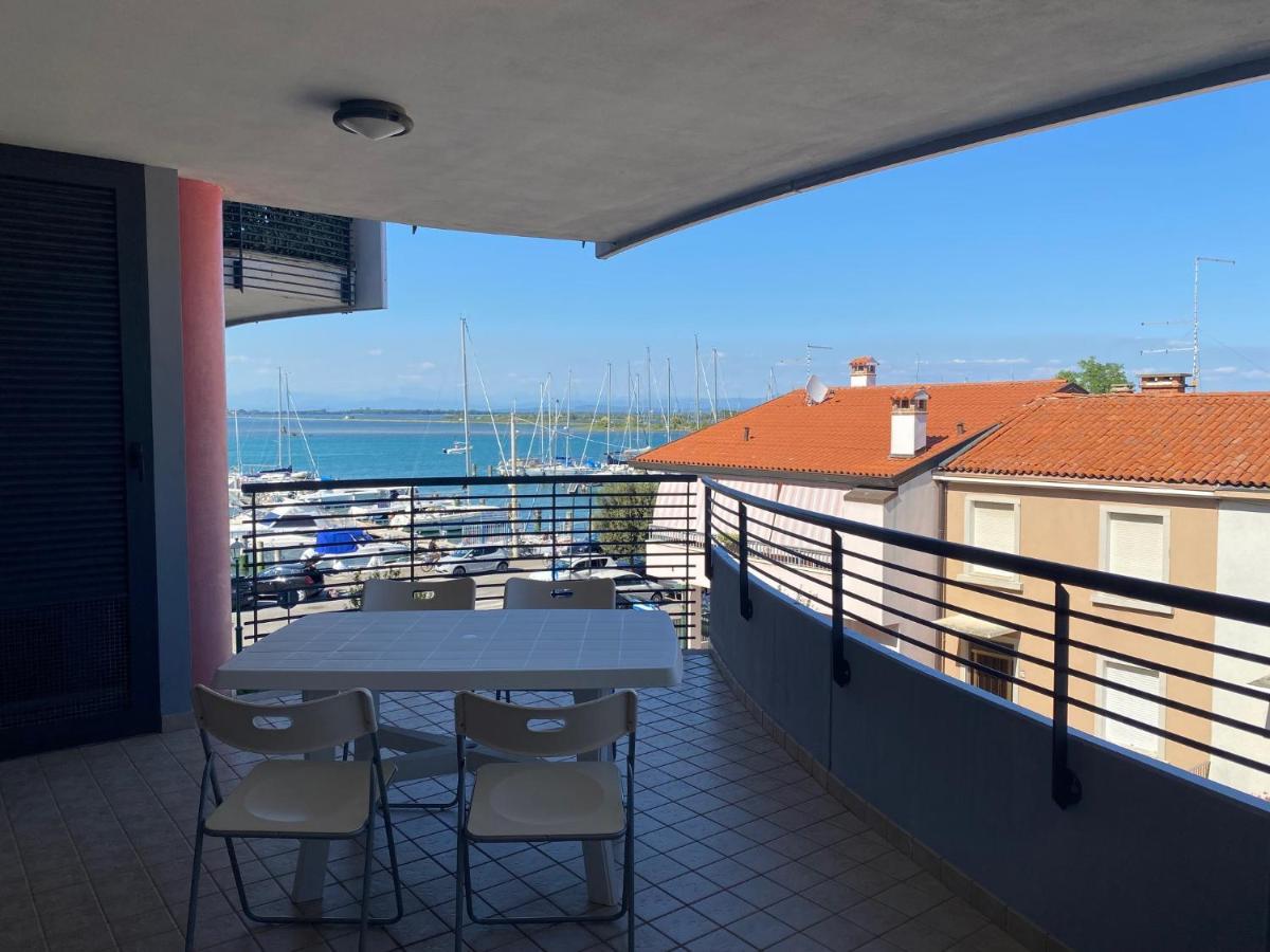 Costa Azzurra Apartment Grado Ngoại thất bức ảnh